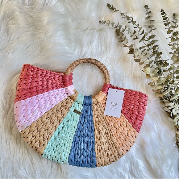 Roxy Bucket Bag PRICE FIRM - Picture 6 of 16